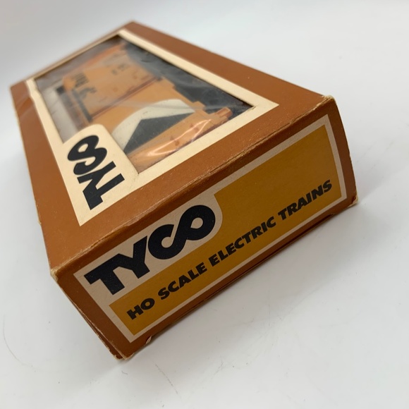 Vintage Tyco CP Rail Freight Train CP 56767 Box Car HO Scale Model Train w/ Box - Picture 3 of 11